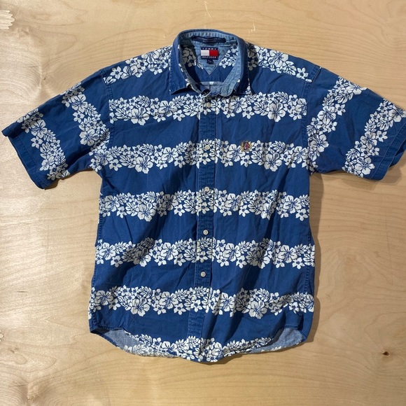 Tommy Hilfiger Blue and White Floral Men's Shirt Medium (GA) - Picture 1 of 7